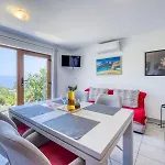 Perla - With Sea View