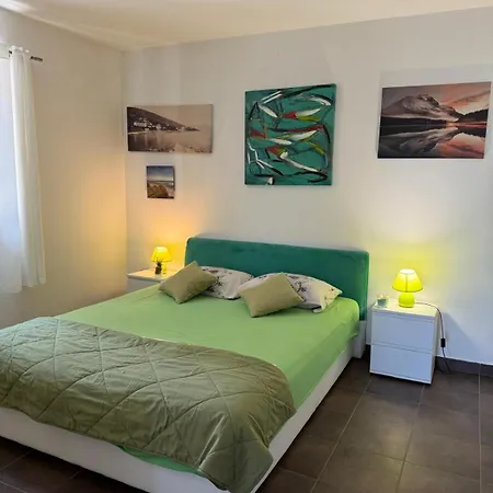 Perla - With Sea View Apartamento