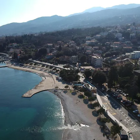 Perla - With Sea View Apartamento Opatija