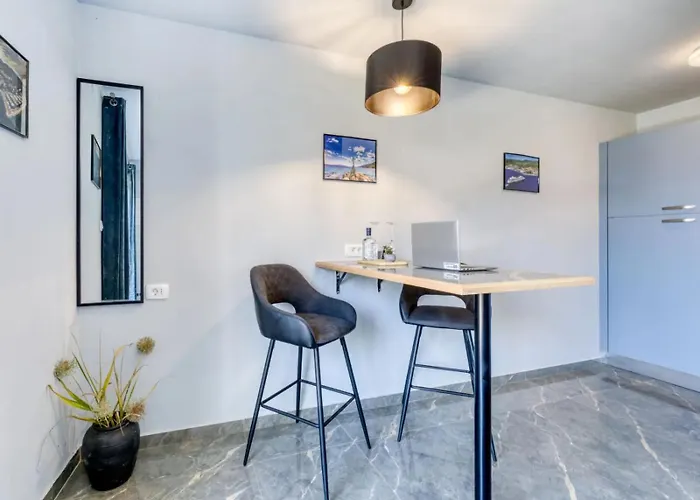 Apartament Perla - With Sea View *