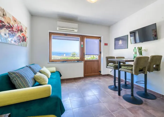 Perla - With Sea View Apartament Opatija