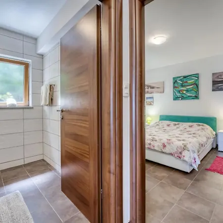 Perla - With Sea View