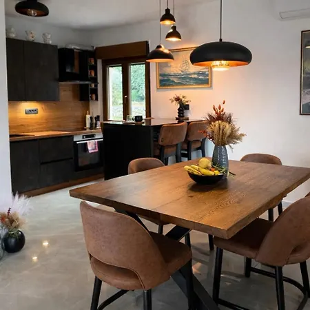 Apartament Perla - With Sea View