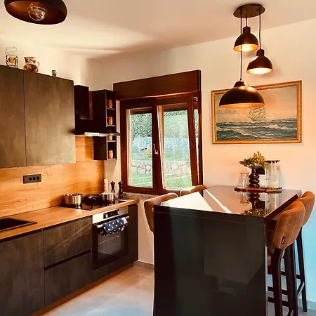 Apartament Perla - With Sea View