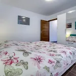 Perla - With Sea View