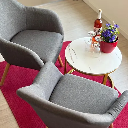 Perla - With Sea View Apartament